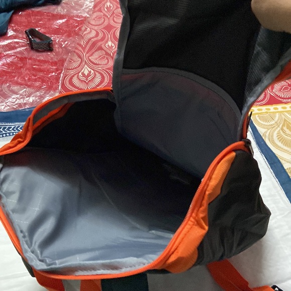 American Tourister Zest School Bag. - Black snd Orange - Picture 5 of 5